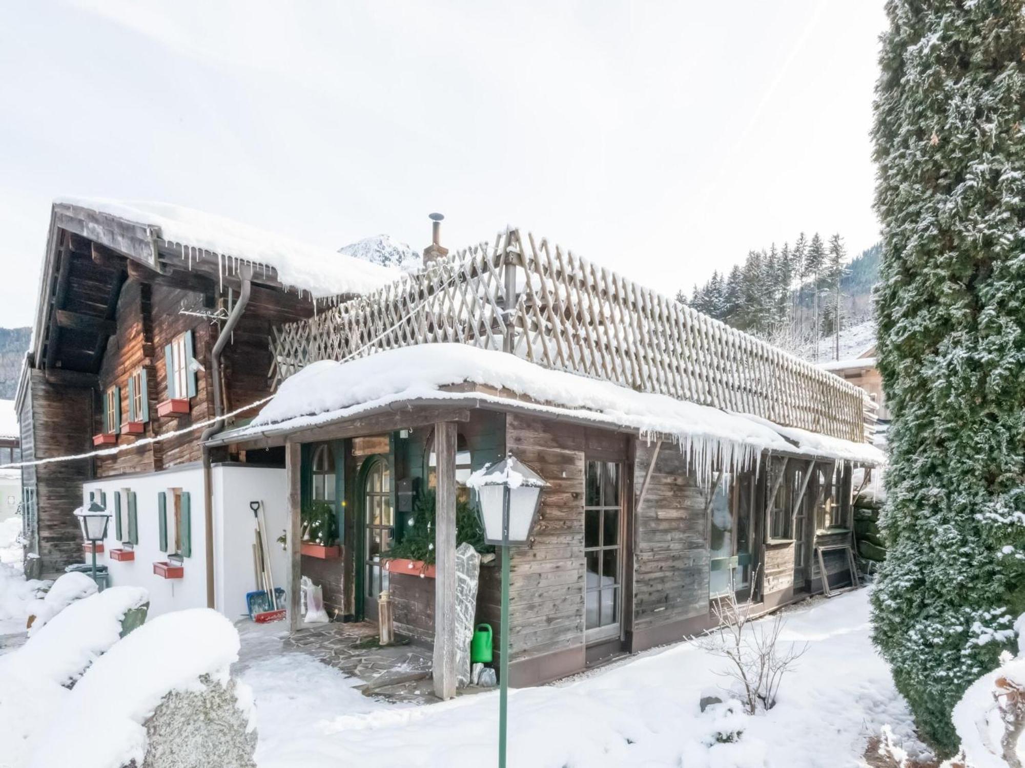 Rustic Farmhouse With Sauna In Bramberg Villa Neukirchen am Großvenediger Екстериор снимка